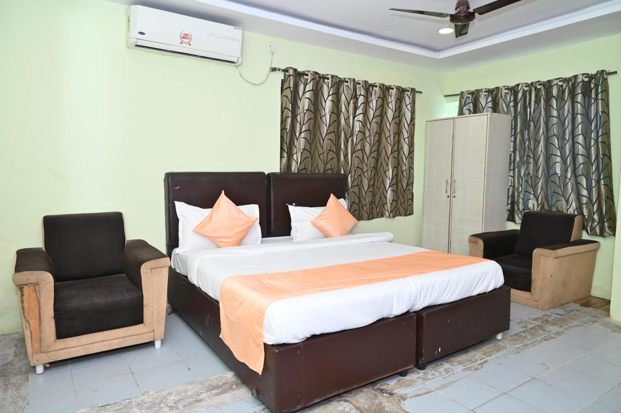 Hotel Ankitha Grand Гайдарабад Екстер'єр фото
